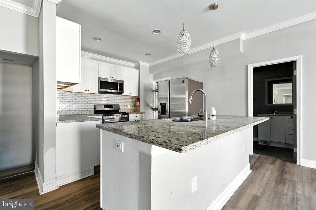 Image 20 of property listing at 4300 NORFOLK AVE, Baltimore, MD 21216