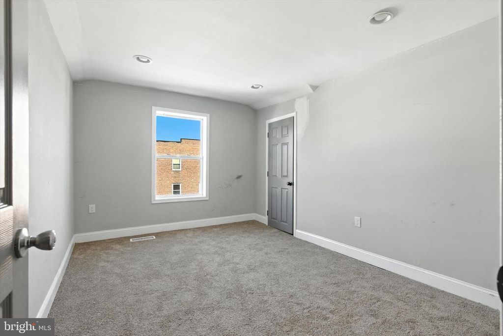 Image 29 of property listing at 4300 NORFOLK AVE, Baltimore, MD 21216