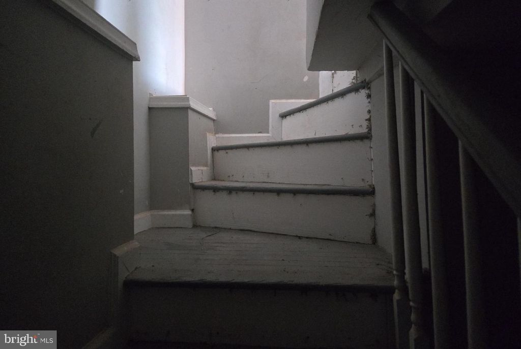 Image 31 of property listing at 4300 NORFOLK AVE, Baltimore, MD 21216