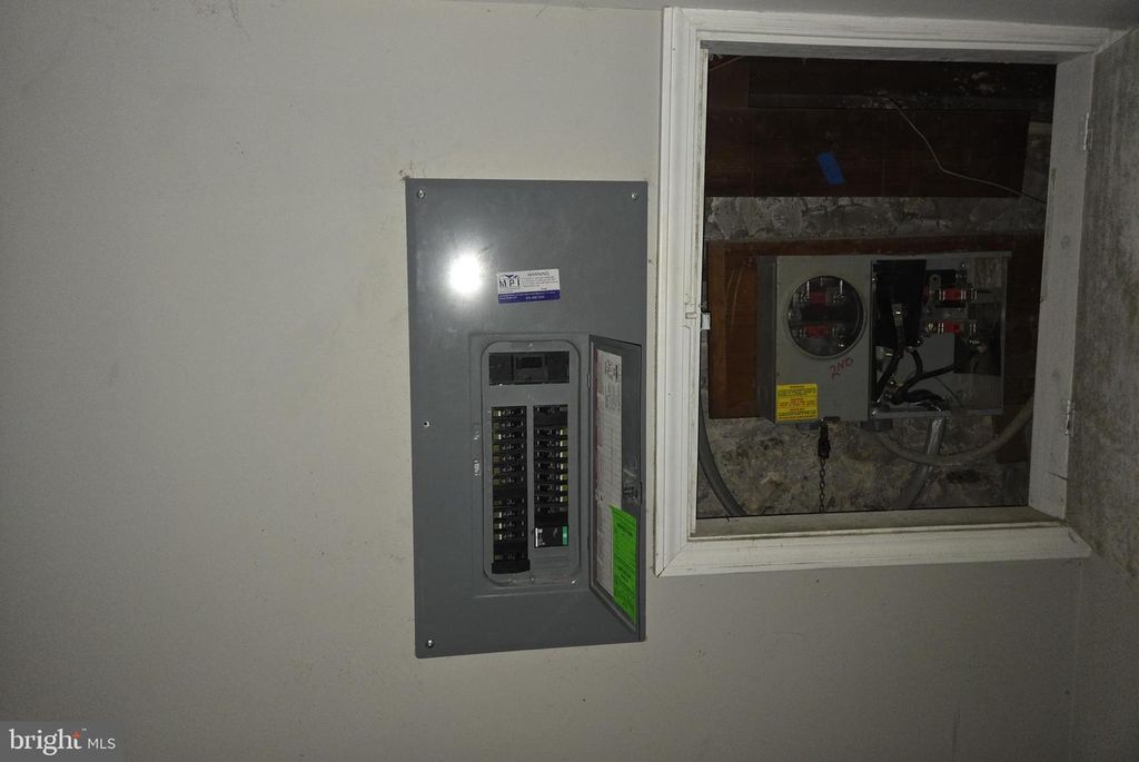 Image 39 of property listing at 4300 NORFOLK AVE, Baltimore, MD 21216