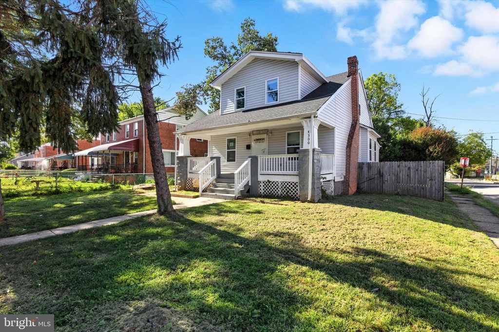 Image 4 of property listing at 4300 NORFOLK AVE, Baltimore, MD 21216