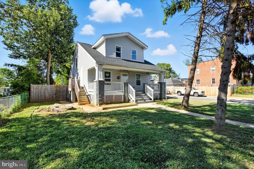 Image 6 of property listing at 4300 NORFOLK AVE, Baltimore, MD 21216