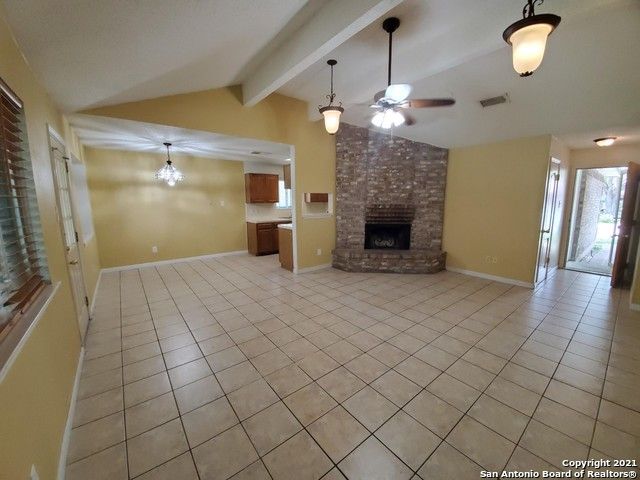 2501 CEDAR LN, Schertz, TX 78154