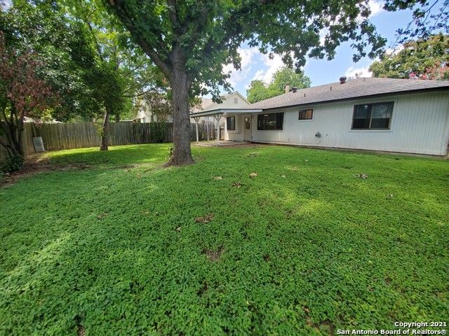 2501 CEDAR LN, Schertz, TX 78154