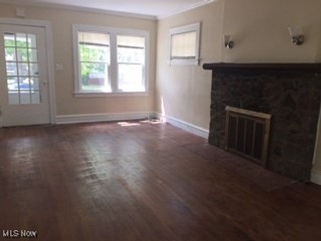 1033 Rushleigh Road, Cleveland Heights, OH 44121