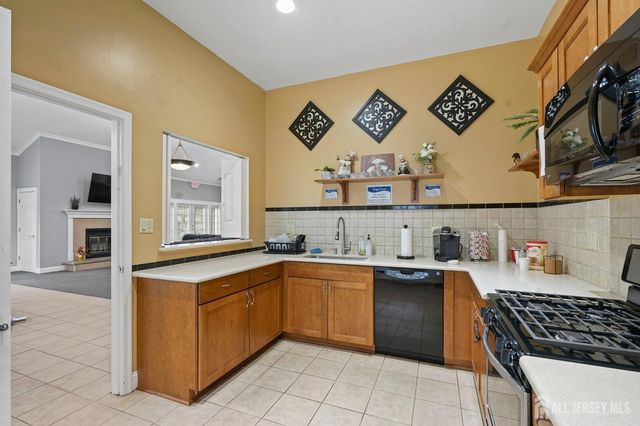 6083 Cedar Court, South Brunswick, NJ 08852