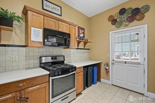 6083 Cedar Court, South Brunswick, NJ 08852