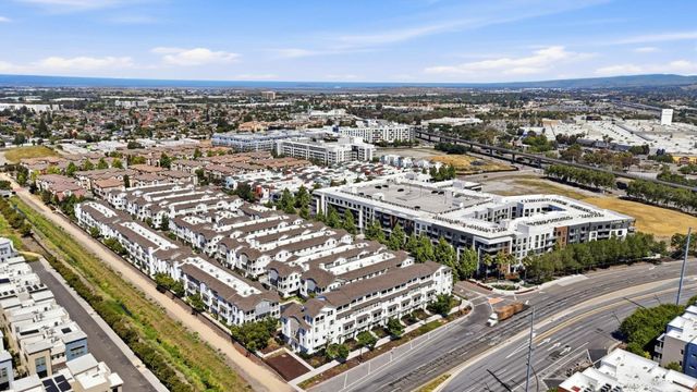 1502 Coffee Berry Lane, Milpitas, CA 95035