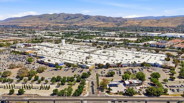 1502 Coffee Berry Lane, Milpitas, CA 95035