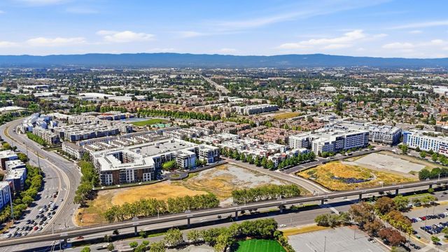 1502 Coffee Berry Lane, Milpitas, CA 95035