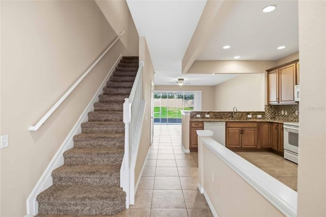 8230 72ND STREET E, Bradenton, FL 34201