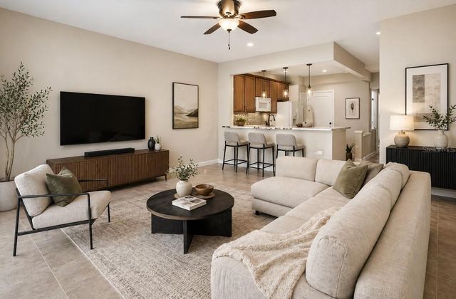 8230 72ND STREET E, Bradenton, FL 34201