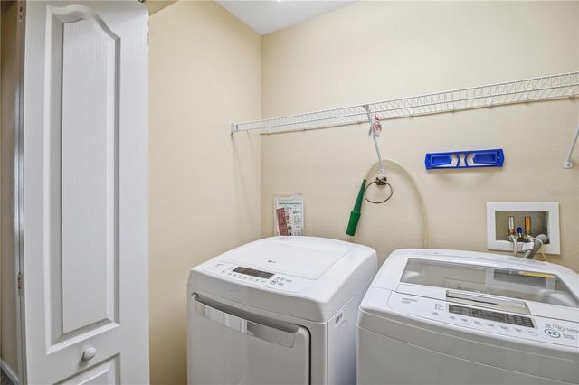 8230 72ND STREET E, Bradenton, FL 34201