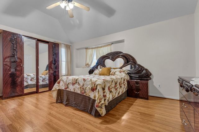 1130 Fairlane Square, Channelview, TX 77530