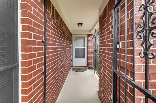 1130 Fairlane Square, Channelview, TX 77530