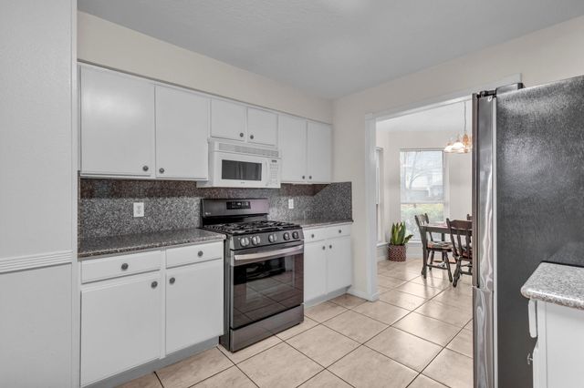 1130 Fairlane Square, Channelview, TX 77530