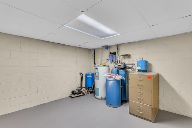 2380 O'Leary Road, Jackson, MI 49201