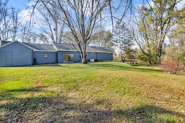 2380 O'Leary Road, Jackson, MI 49201