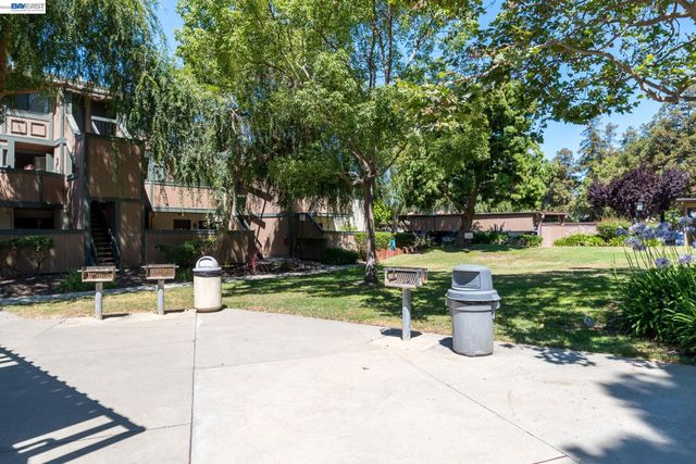 287 E Warren Ave, Fremont, CA 94539