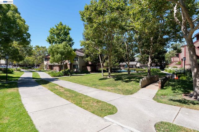 287 E Warren Ave, Fremont, CA 94539