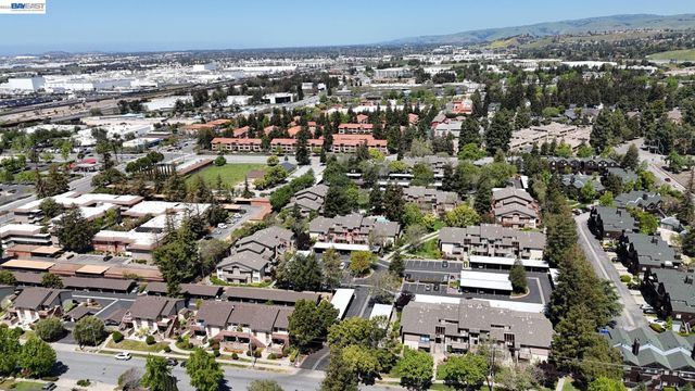 287 E Warren Ave, Fremont, CA 94539
