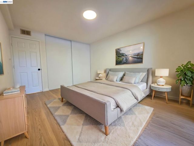 287 E Warren Ave, Fremont, CA 94539