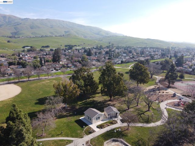 287 E Warren Ave, Fremont, CA 94539