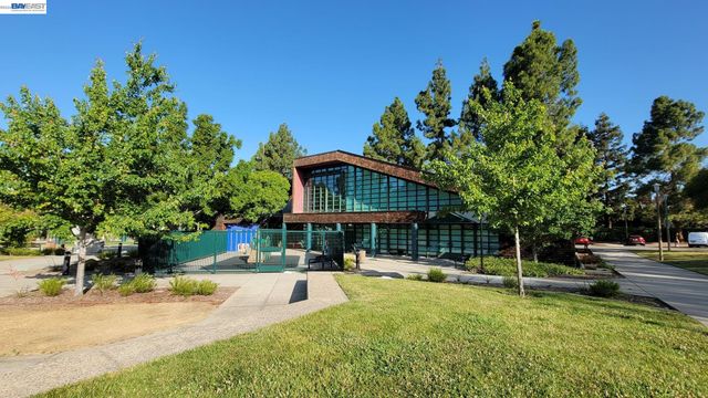 287 E Warren Ave, Fremont, CA 94539