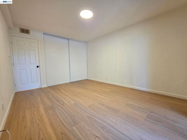 287 E Warren Ave, Fremont, CA 94539