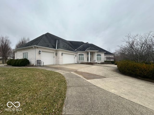 6757 W 900 S, Edinburgh, IN 46124