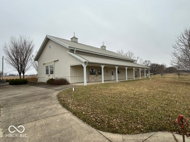 6757 W 900 S, Edinburgh, IN 46124