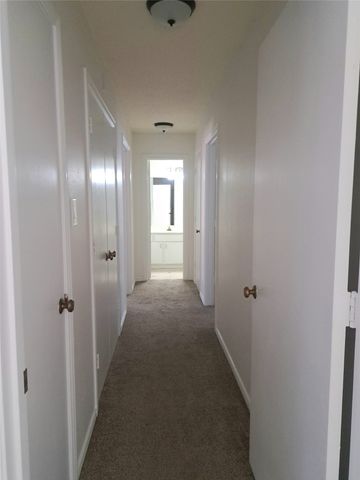 955 Roaring Springs Road, Fort Worth, TX 76114