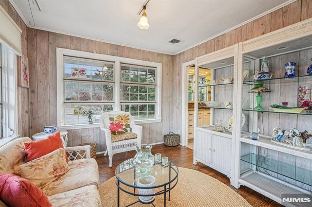 170 Hickory Avenue, Tenafly, NJ 07670