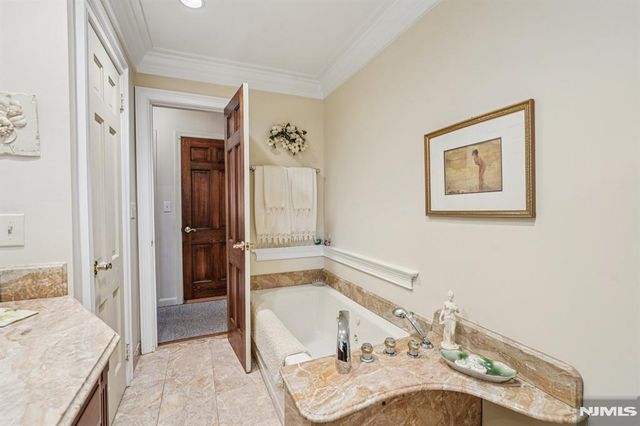 170 Hickory Avenue, Tenafly, NJ 07670