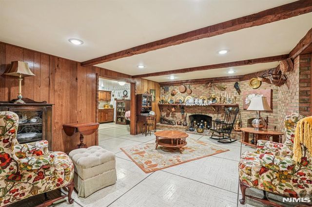 170 Hickory Avenue, Tenafly, NJ 07670