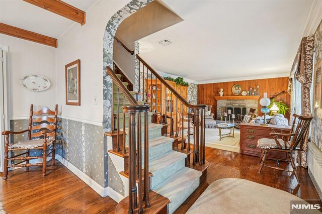 170 Hickory Avenue, Tenafly, NJ 07670