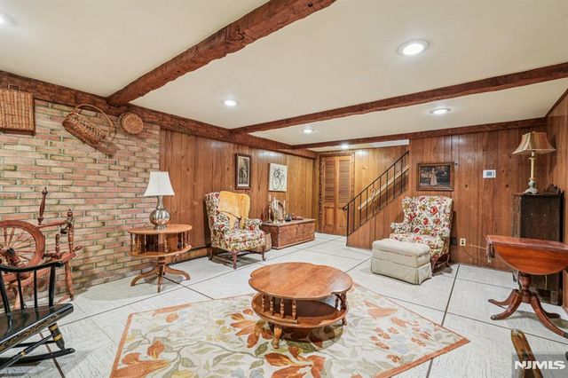 170 Hickory Avenue, Tenafly, NJ 07670