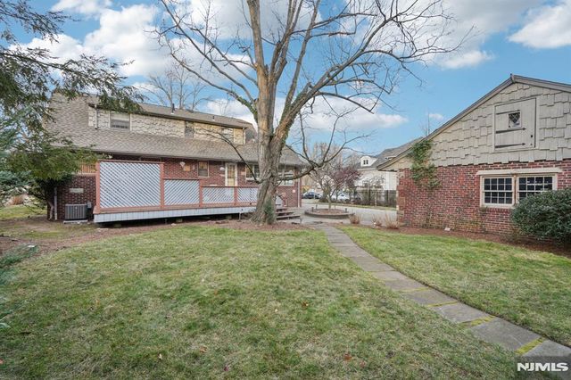 170 Hickory Avenue, Tenafly, NJ 07670