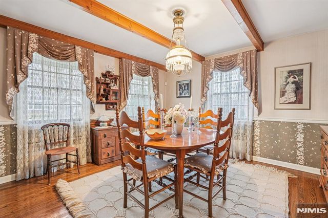 170 Hickory Avenue, Tenafly, NJ 07670