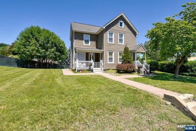 138 Hamburg Turnpike, Bloomingdale, NJ 07403