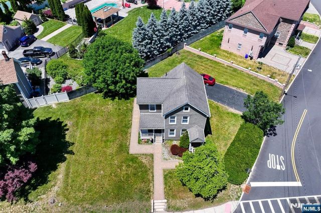 138 Hamburg Turnpike, Bloomingdale, NJ 07403