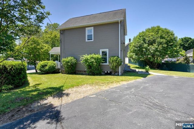 138 Hamburg Turnpike, Bloomingdale, NJ 07403