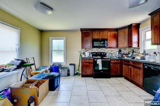 138 Hamburg Turnpike, Bloomingdale, NJ 07403