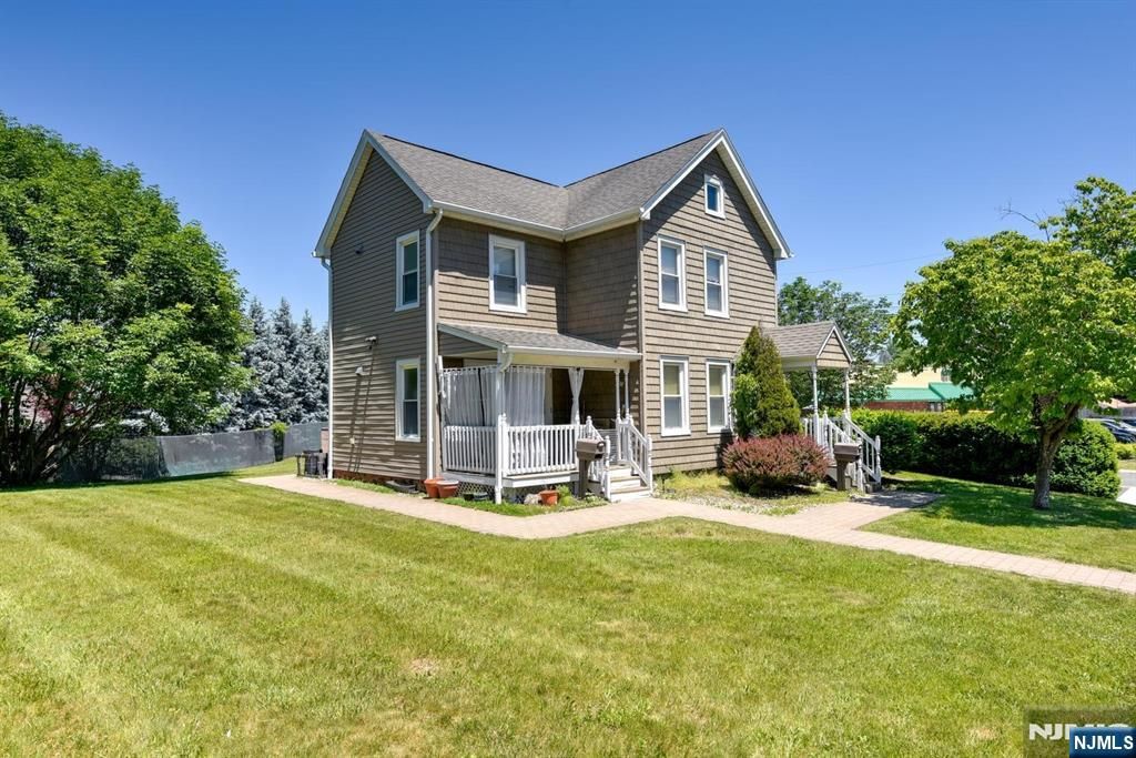 138 Hamburg Turnpike, Bloomingdale, NJ 07403