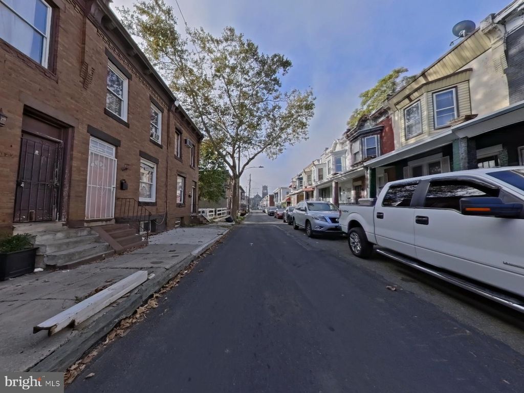 Image 2 of property listing at 2827 N JUDSON ST, Philadelphia, PA 19132