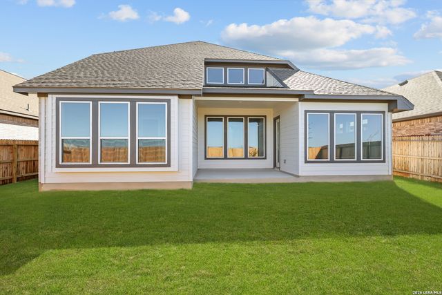 123 Heidi Hill, Castroville, TX 78009