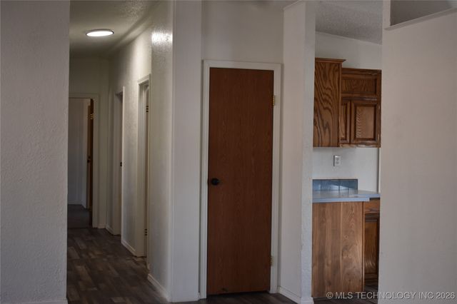 18998 W Woodhaven Drive, Cookson, OK 74427