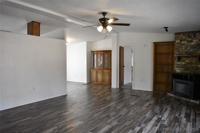 18998 W Woodhaven Drive, Cookson, OK 74427