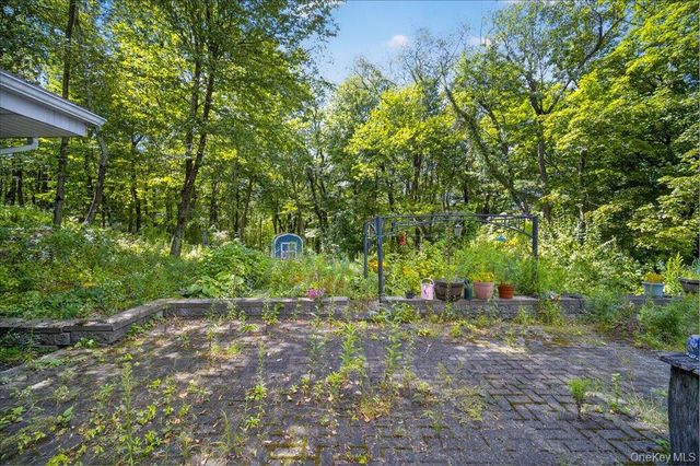 14 Moss Hill Road, Holmes, NY 12531