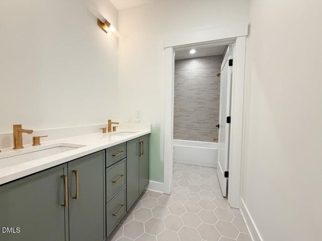 2453 Rosslare Mews Lane, Wendell, NC 27591